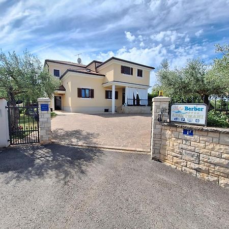 Apartmani Berber Babici Екстер'єр фото