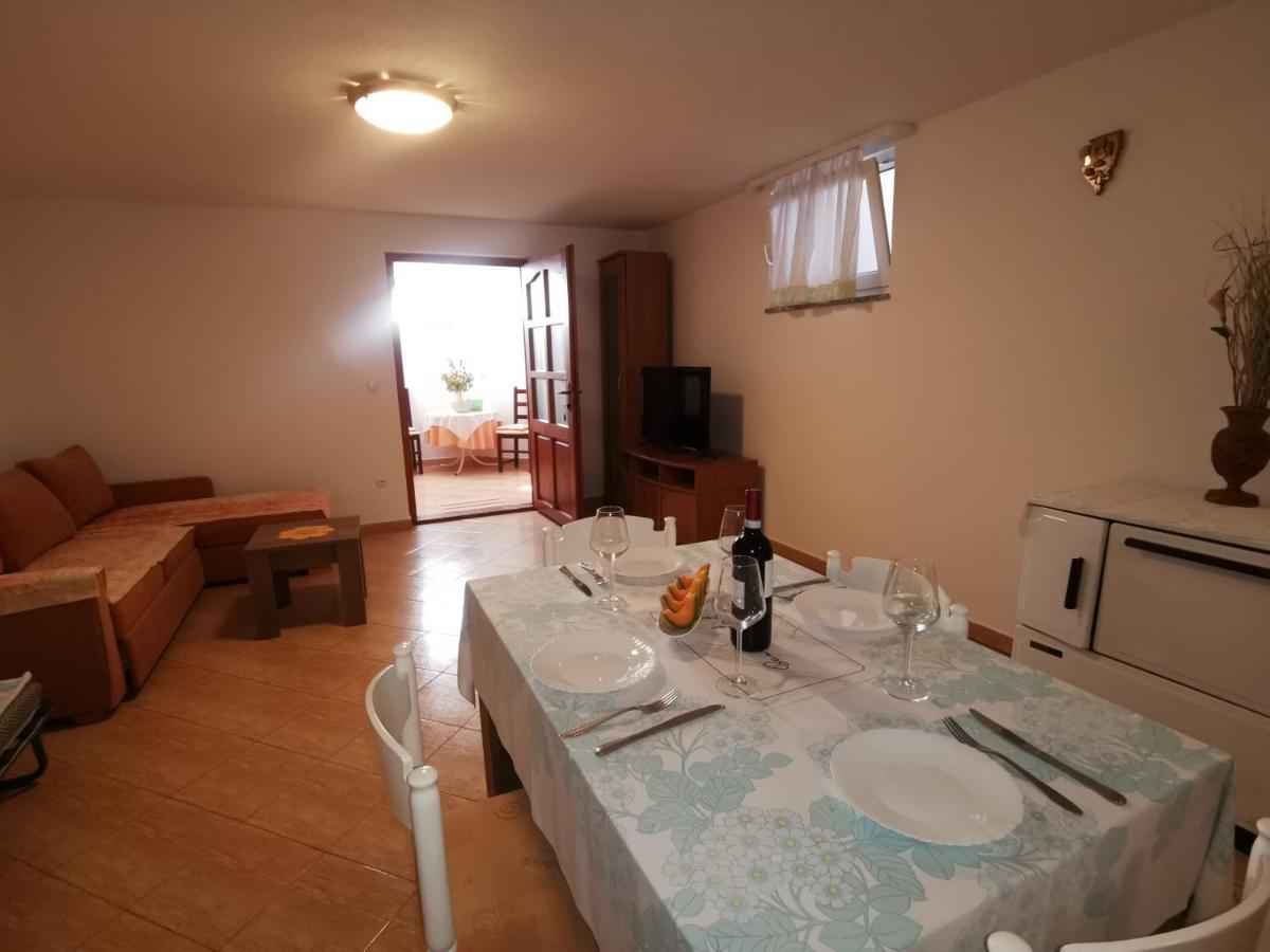 Apartmani Berber Babici Екстер'єр фото