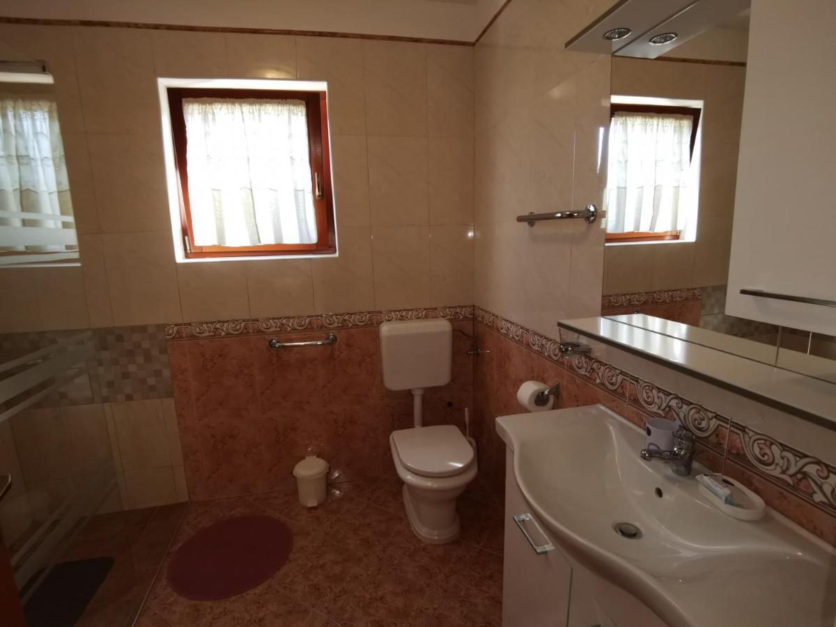 Apartmani Berber Babici Екстер'єр фото