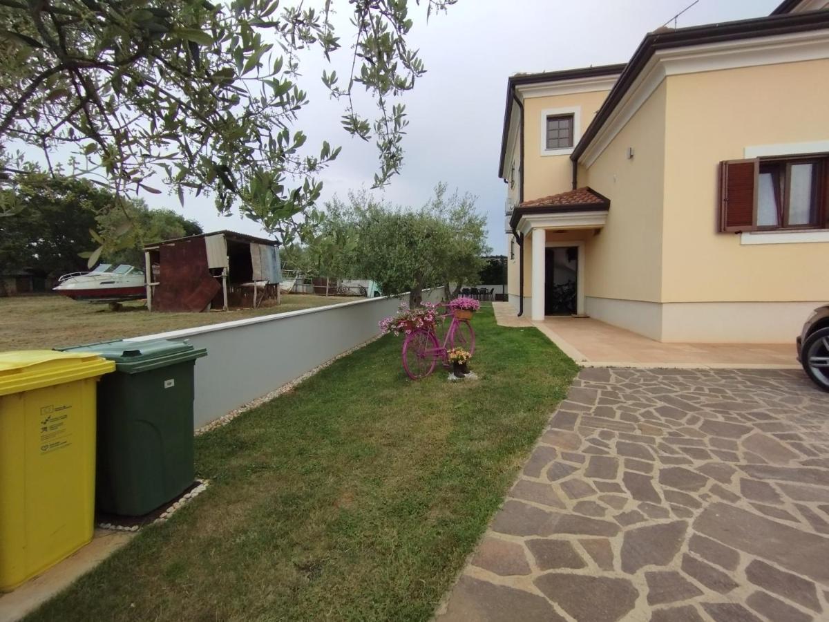 Apartmani Berber Babici Екстер'єр фото